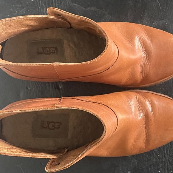 UGG - Women's Amal - Picture 6 of 7